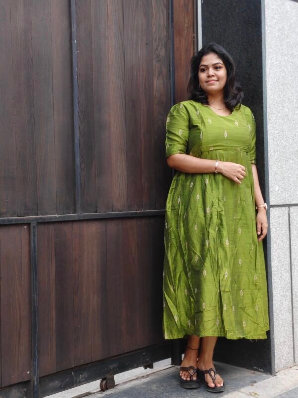 IMG_20260607_070346.jpg ARURA Raw Silk Maternity Maxi (Light Green)